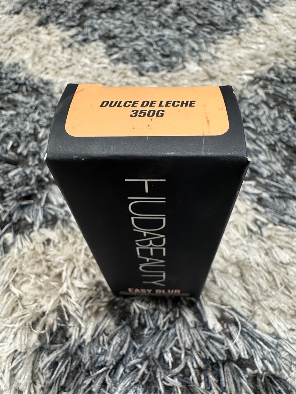 350G HUDA BEAUTY Easy Blur Foundation - Picture 2 of 2
